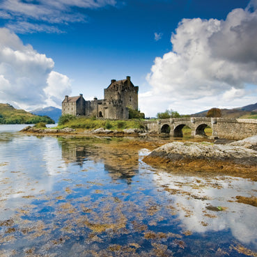 L451 - Eilean Donan Castle Greeting Card