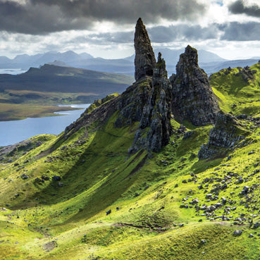 L327 - The Old Man of Storr Skye Greeting Card