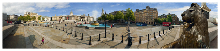 LDN-011 - Trafalgar Square and the National Portrait Gallery Panoramic Postcard