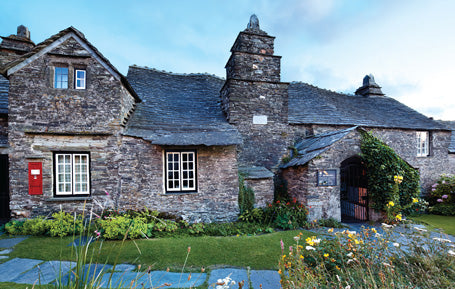 PCC527 - Tintagel Old Post Office Postcard