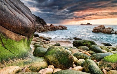 PCC562 - Porth Nanven Postcard