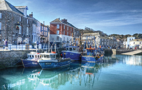 PCC573 - Fishing Boats at Padstow Postcard