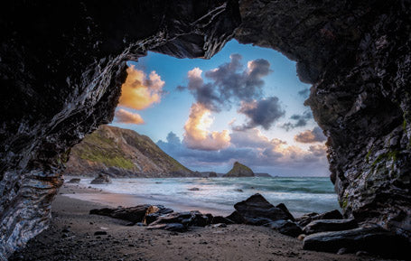 PCC726 - Cave at Basset's Cove Portreath Postcard